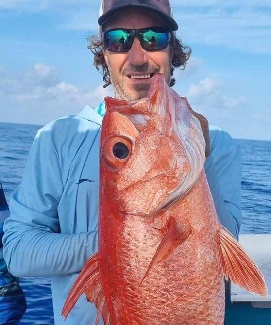 Ebb Tide Kingfish UV Hooded Fishing Shirt